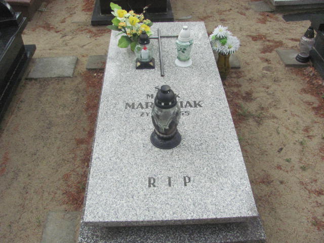 Grób Marek Marciniak