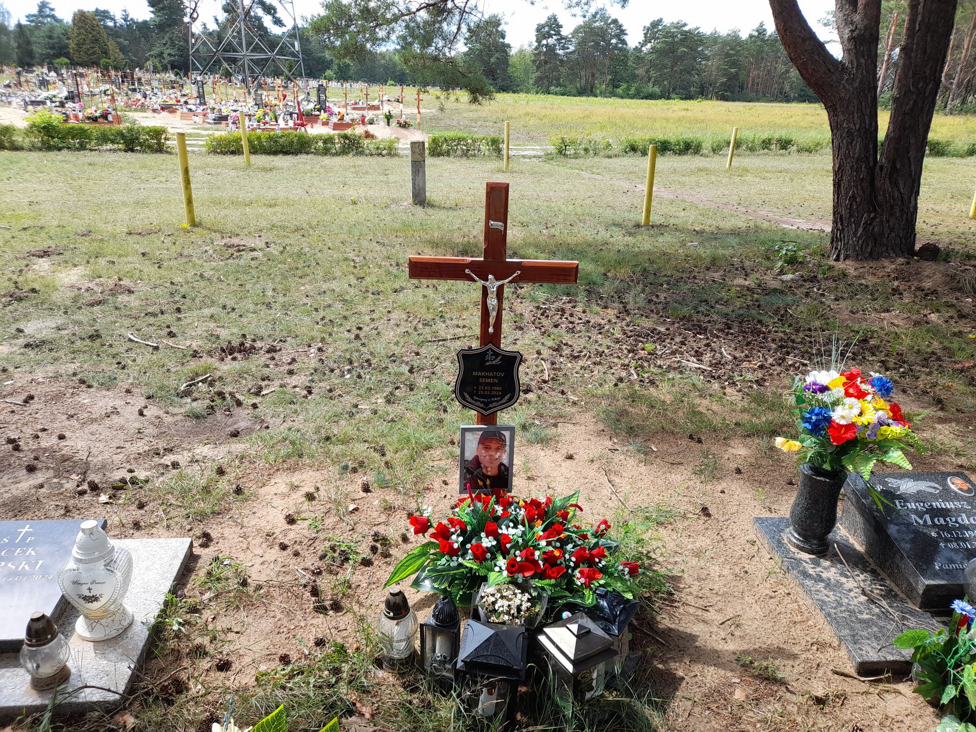 Grób Semen Makhatov