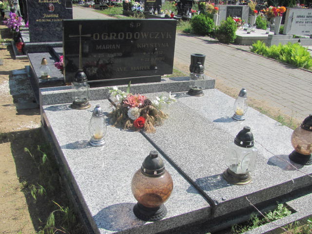 Grób Marian Ogrodowczyk