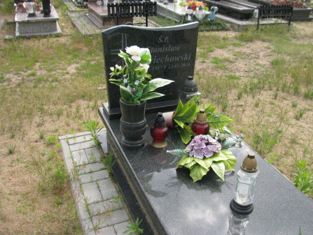Grób Stanisław Wojciechowski