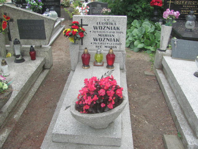 Grób Marian Woźniak