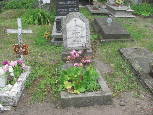 Grób Marian Pakuła